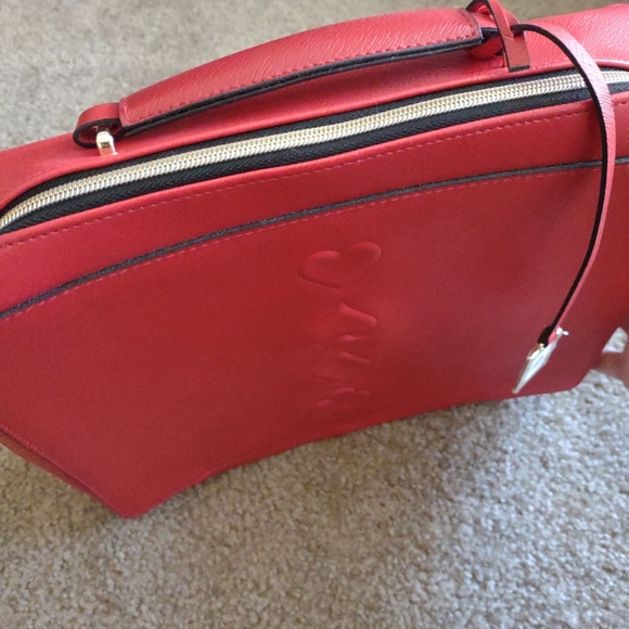 NEW 2019 Estee Lauder Large Red Toiletries Wash Make-up Cosmetics Bag Suits card - Picture 2 of 8